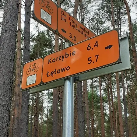 Nad Jeziorem/seehaus 2 Сasa de vacaciones Letowo (West Pomeranian)