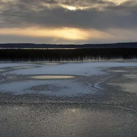 Nad Jeziorem/seehaus 2 * Letowo (West Pomeranian)