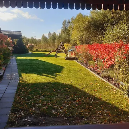 Nad Jeziorem/seehaus 2 Feriehus Letowo (West Pomeranian)