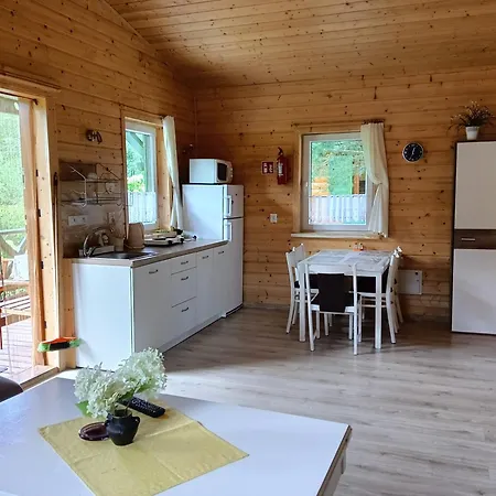 Feriehus Nad Jeziorem/seehaus 2 Letowo (West Pomeranian)